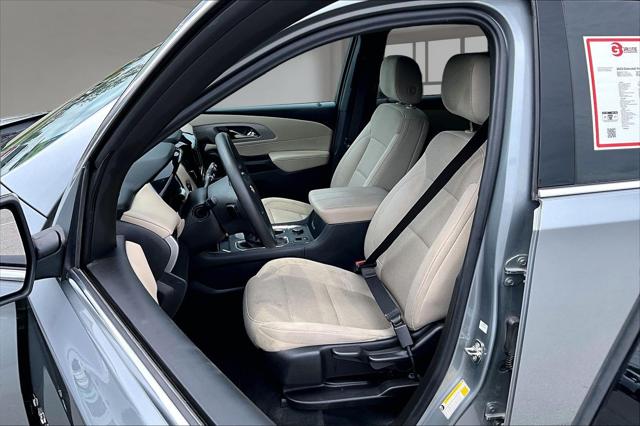 2023 Chevrolet Traverse FWD LS