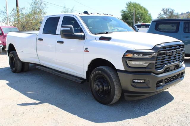 2026 RAM Ram 3500 RAM 3500 TRADESMAN CREW CAB 4X2 8 BOX