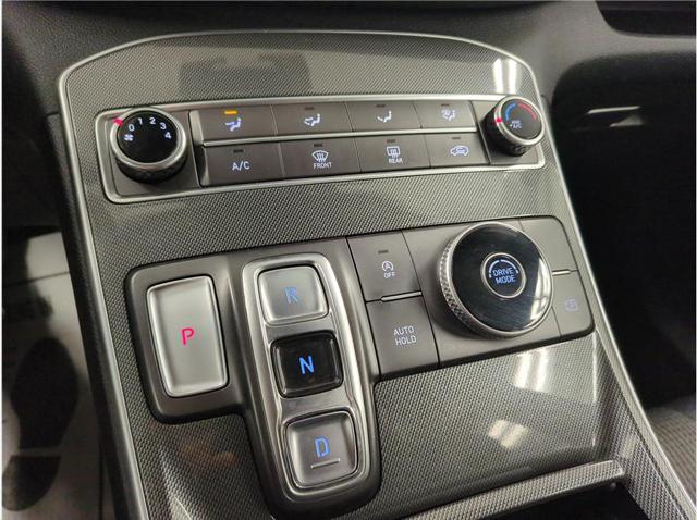 2022 Hyundai Santa Fe SE