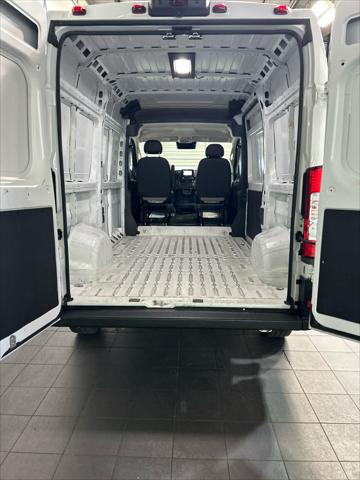 2024 Ram ProMaster 2500 Cargo Van Tradesman High Roof 136" WB w/Pass Seat