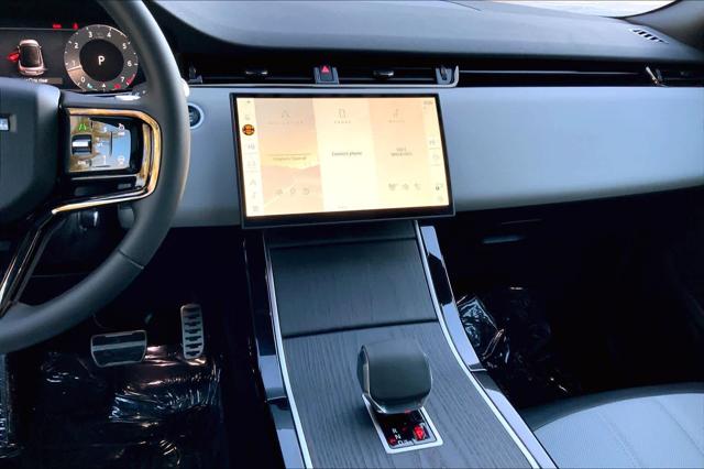 2026 Land Rover Range Rover Evoque Dynamic SE