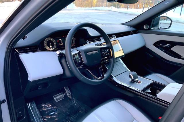 2026 Land Rover Range Rover Evoque Dynamic SE