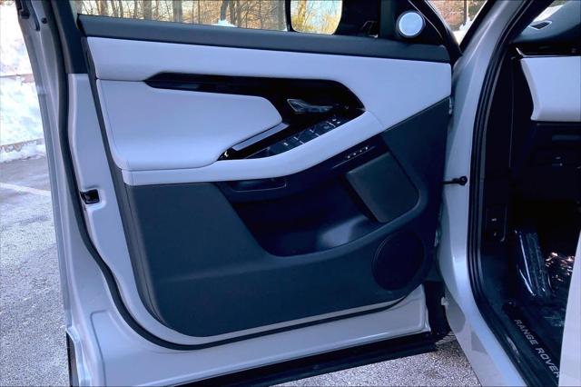 2026 Land Rover Range Rover Evoque Dynamic SE