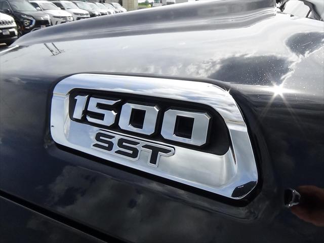 2025 Ram 1500 Big Horn Crew Cab 4x4 64 Box