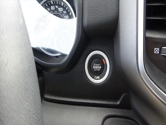2025 Ram 1500 Big Horn Crew Cab 4x4 64 Box
