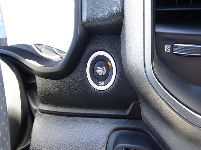 2025 Ram 1500 Tradesman Crew Cab 4x4 57 Box