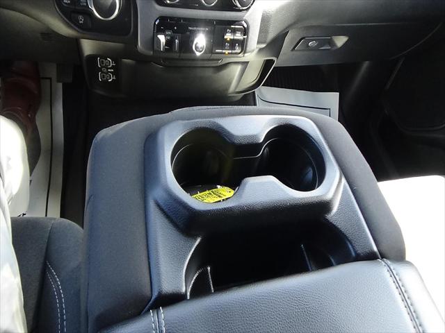 2025 Ram 1500 Tradesman Crew Cab 4x4 57 Box