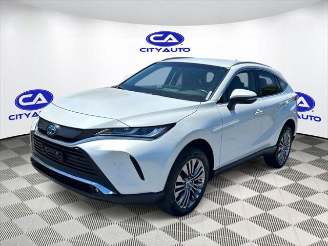 2024 Toyota Venza XLE