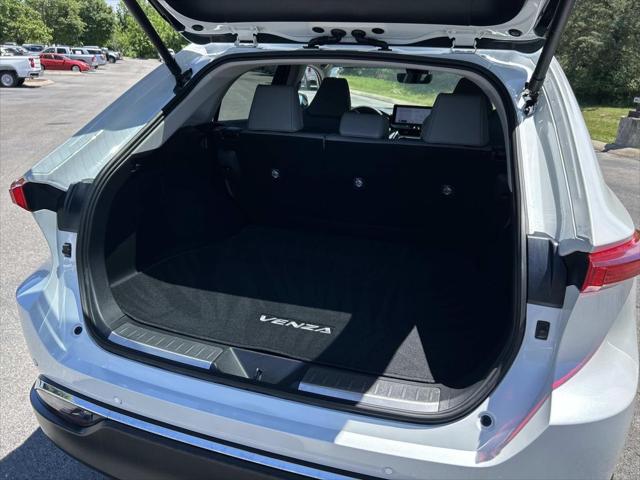 2024 Toyota Venza XLE