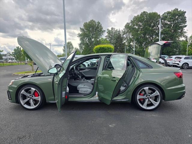 2023 Audi A4 Premium Plus 45 TFSI S line quattro S tronic