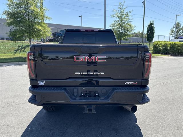 2024 GMC Sierra 2500HD 4WD Crew Cab Standard Bed AT4
