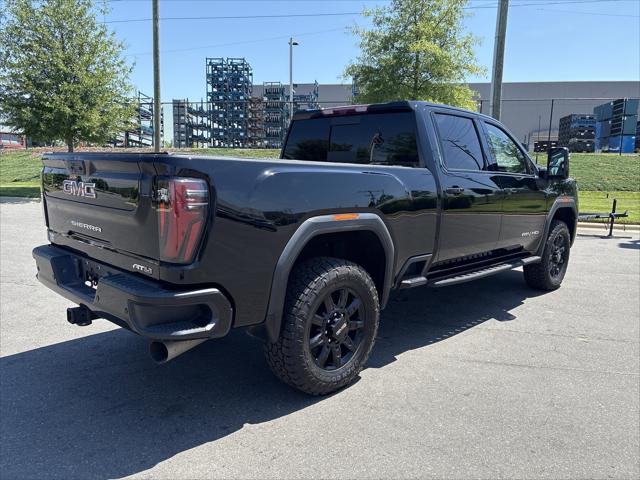2024 GMC Sierra 2500HD 4WD Crew Cab Standard Bed AT4
