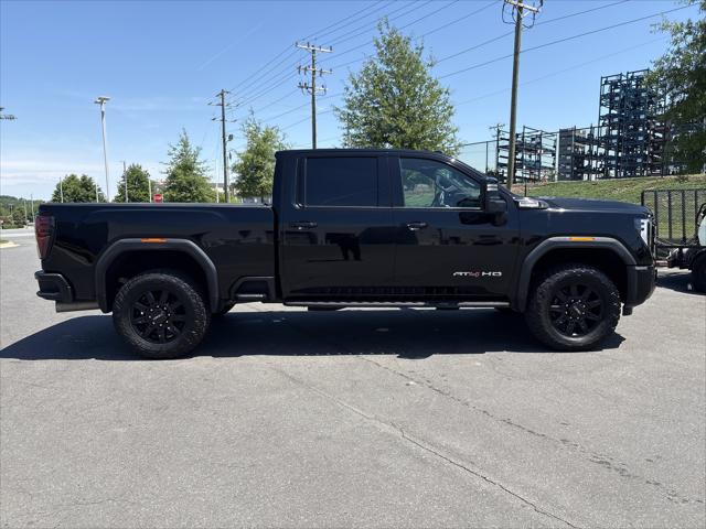 2024 GMC Sierra 2500HD 4WD Crew Cab Standard Bed AT4
