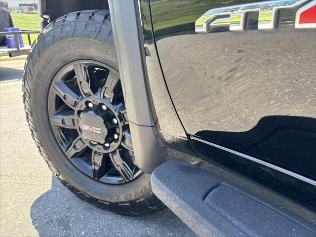 2024 GMC Sierra 2500HD 4WD Crew Cab Standard Bed AT4