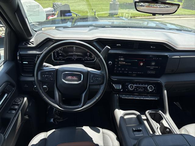 2024 GMC Sierra 2500HD 4WD Crew Cab Standard Bed AT4