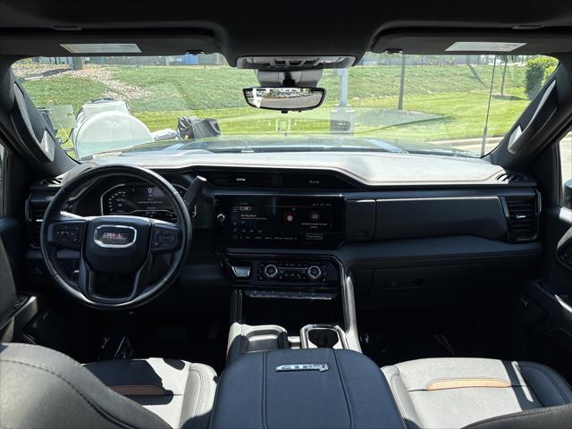 2024 GMC Sierra 2500HD 4WD Crew Cab Standard Bed AT4