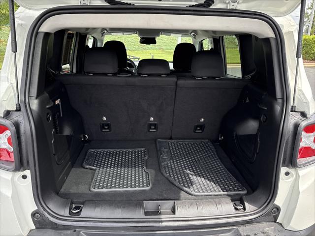 2023 Jeep Renegade Trailhawk 4x4