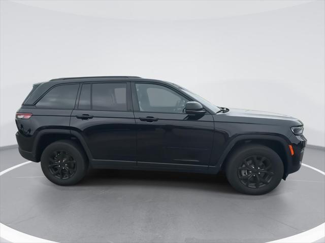 2025 Jeep Grand Cherokee Altitude X 4x4