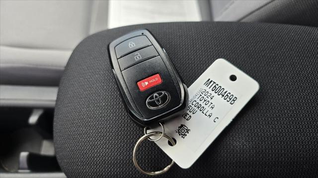 2024 Toyota Corolla Cross Hybrid SE