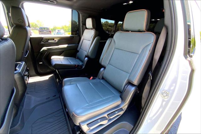 2025 GMC Yukon XL 4WD AT4