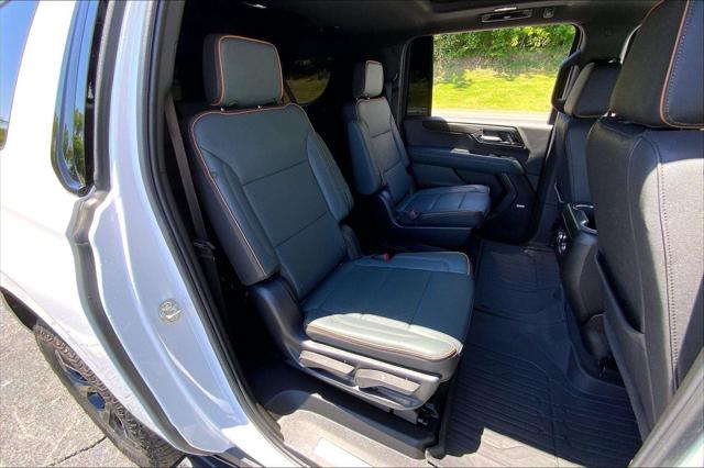 2025 GMC Yukon XL 4WD AT4