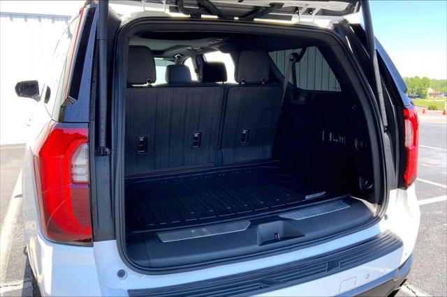 2025 GMC Yukon XL 4WD AT4