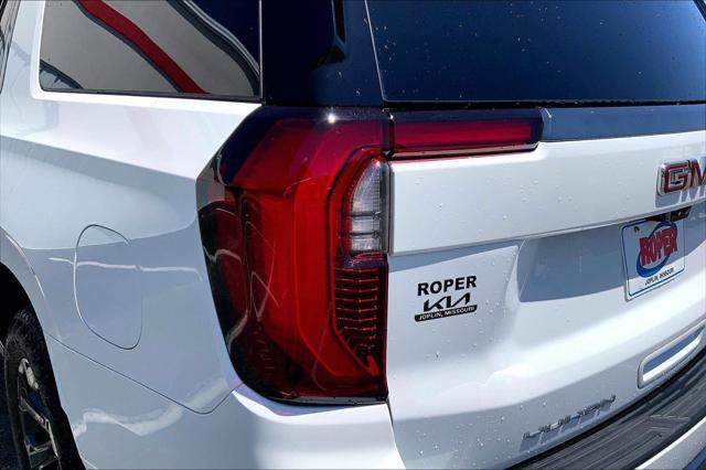 2025 GMC Yukon XL 4WD AT4