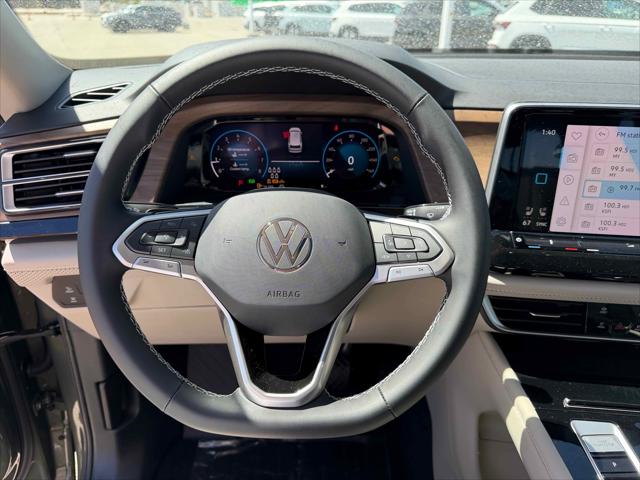 2026 Volkswagen Atlas SE with Technology
