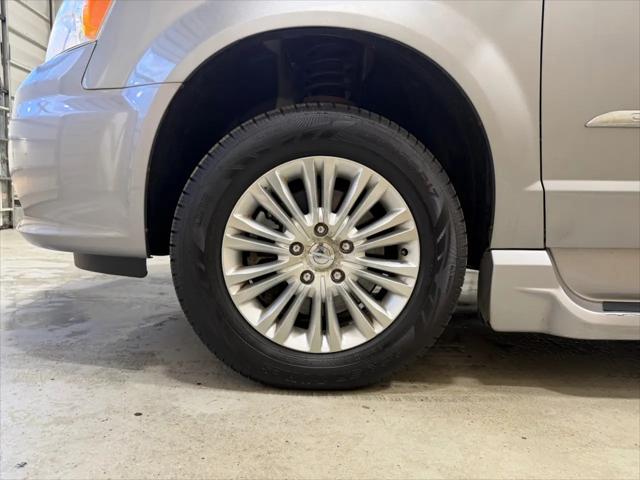 2014 Chrysler Town & Country Limited