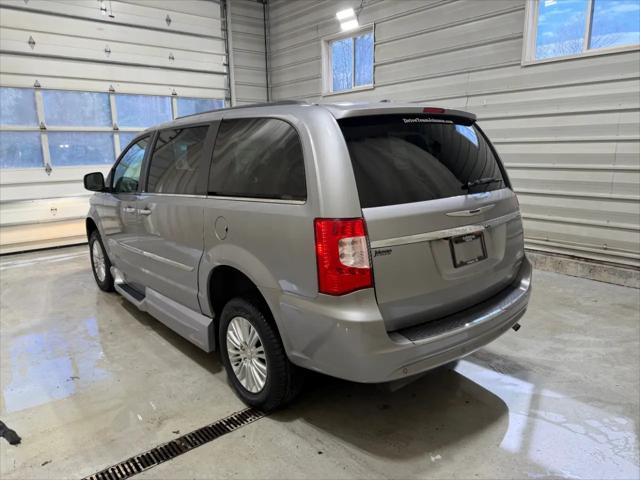 2014 Chrysler Town & Country Limited