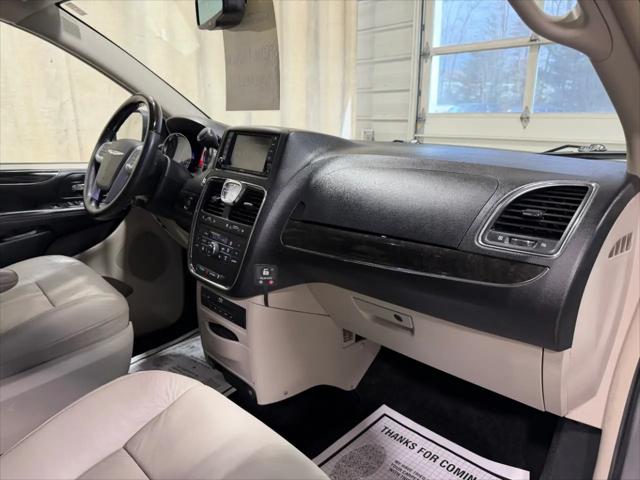 2014 Chrysler Town & Country Limited