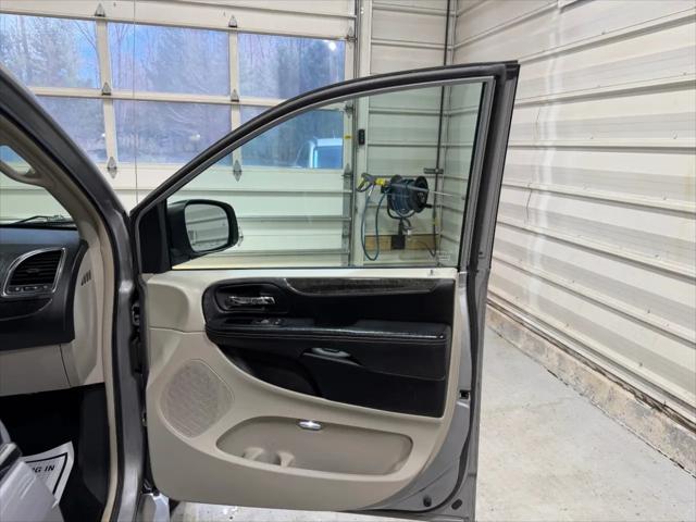 2014 Chrysler Town & Country Limited