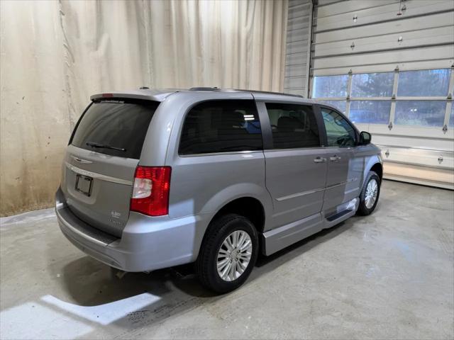 2014 Chrysler Town & Country Limited