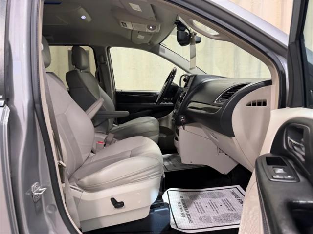 2014 Chrysler Town & Country Limited