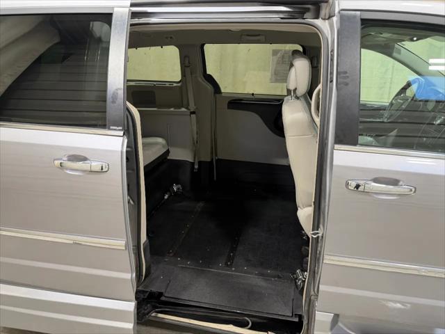 2014 Chrysler Town & Country Limited