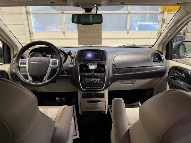 2014 Chrysler Town & Country Limited