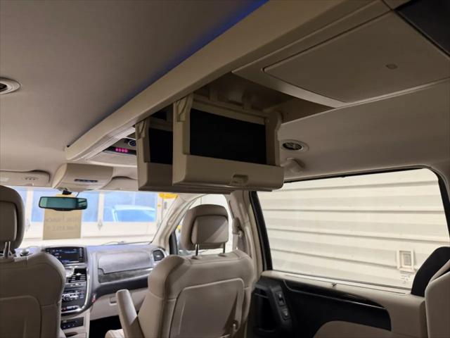 2014 Chrysler Town & Country Limited