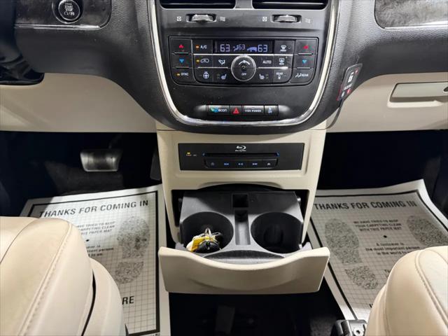 2014 Chrysler Town & Country Limited