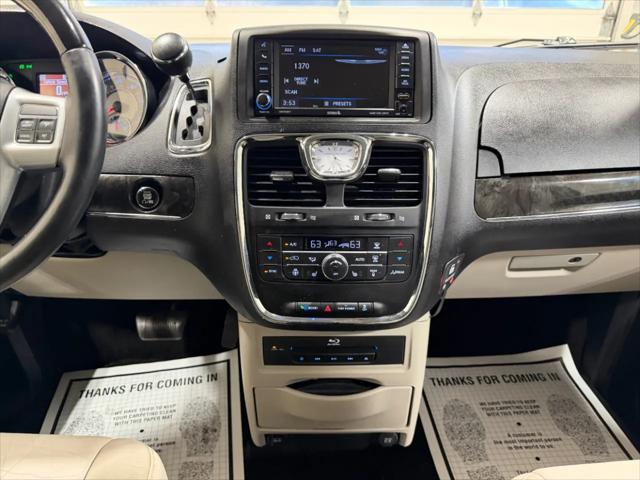 2014 Chrysler Town & Country Limited