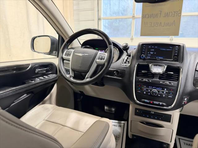 2014 Chrysler Town & Country Limited