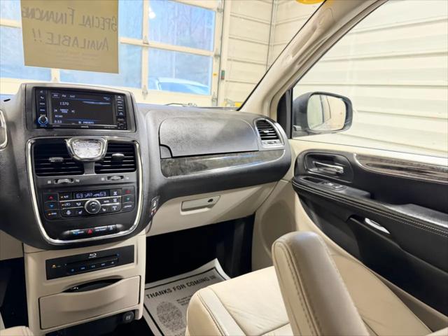 2014 Chrysler Town & Country Limited
