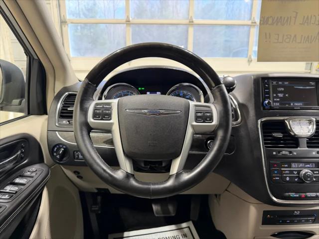 2014 Chrysler Town & Country Limited