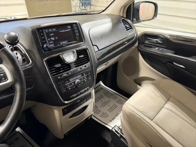 2014 Chrysler Town & Country Limited