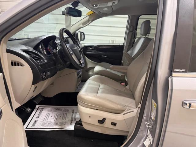 2014 Chrysler Town & Country Limited