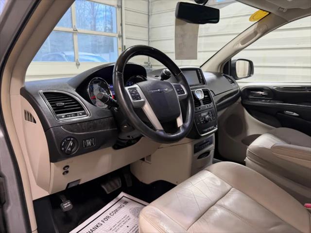 2014 Chrysler Town & Country Limited