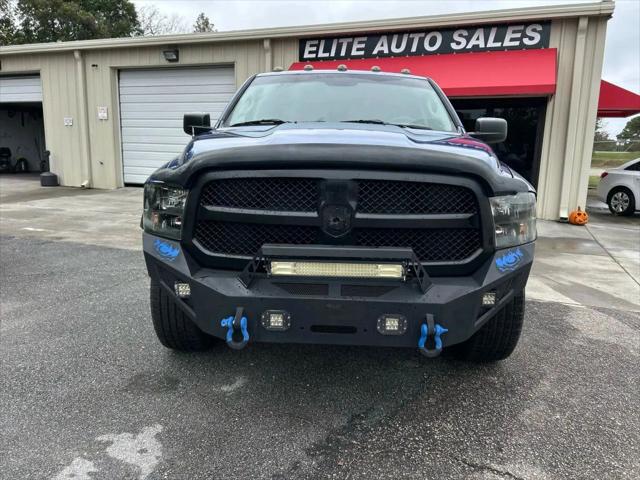2019 Ram 1500 Classic SLT Crew Cab 4x2 6'4" Box
