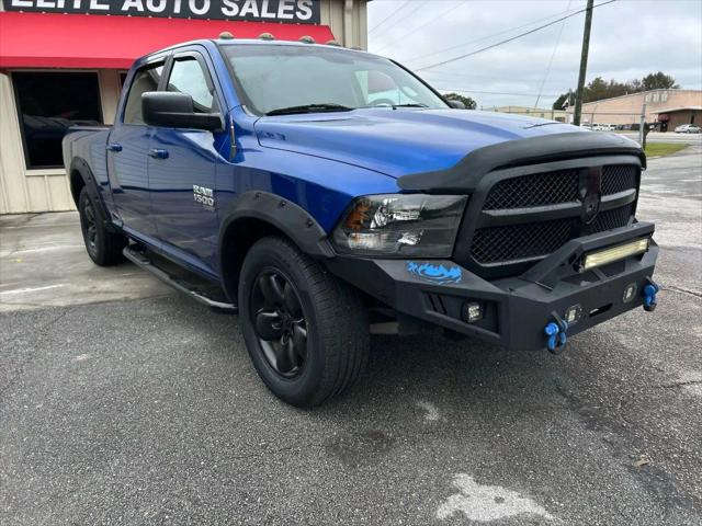 2019 Ram 1500 Classic SLT Crew Cab 4x2 6'4" Box