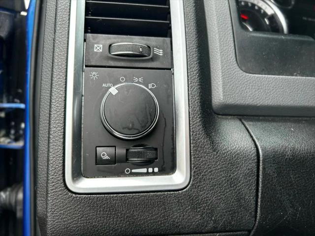 2019 Ram 1500 Classic SLT Crew Cab 4x2 6'4" Box