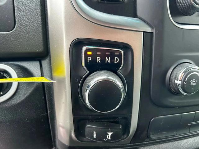 2019 Ram 1500 Classic SLT Crew Cab 4x2 6'4" Box