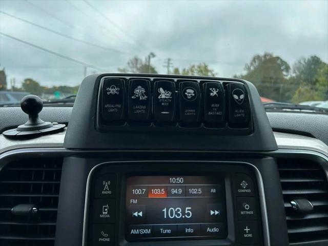 2019 Ram 1500 Classic SLT Crew Cab 4x2 6'4" Box